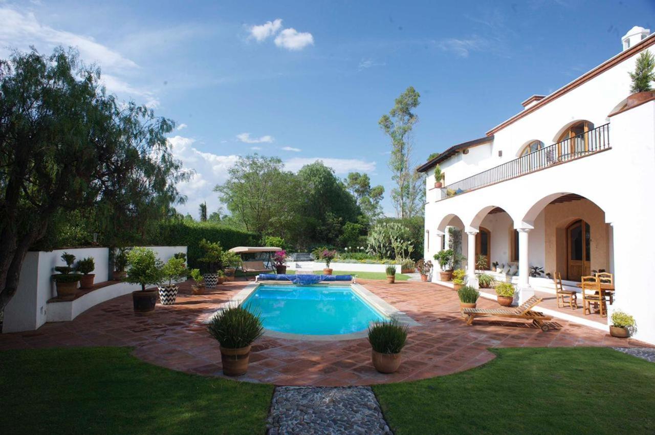 La Casona De Los Colibries El Pueblito  المظهر الخارجي الصورة