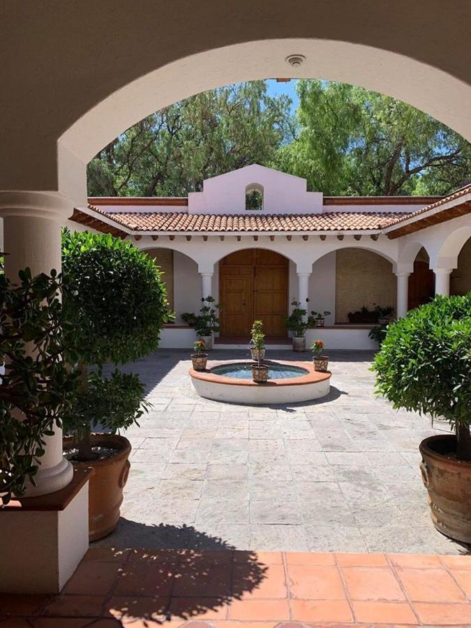 La Casona De Los Colibries El Pueblito  المظهر الخارجي الصورة