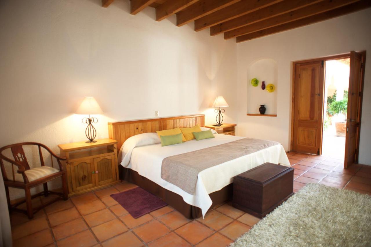 La Casona De Los Colibries El Pueblito  المظهر الخارجي الصورة