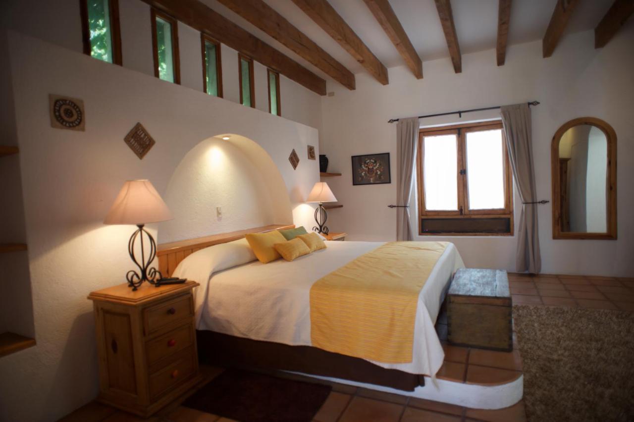 La Casona De Los Colibries El Pueblito  الغرفة الصورة